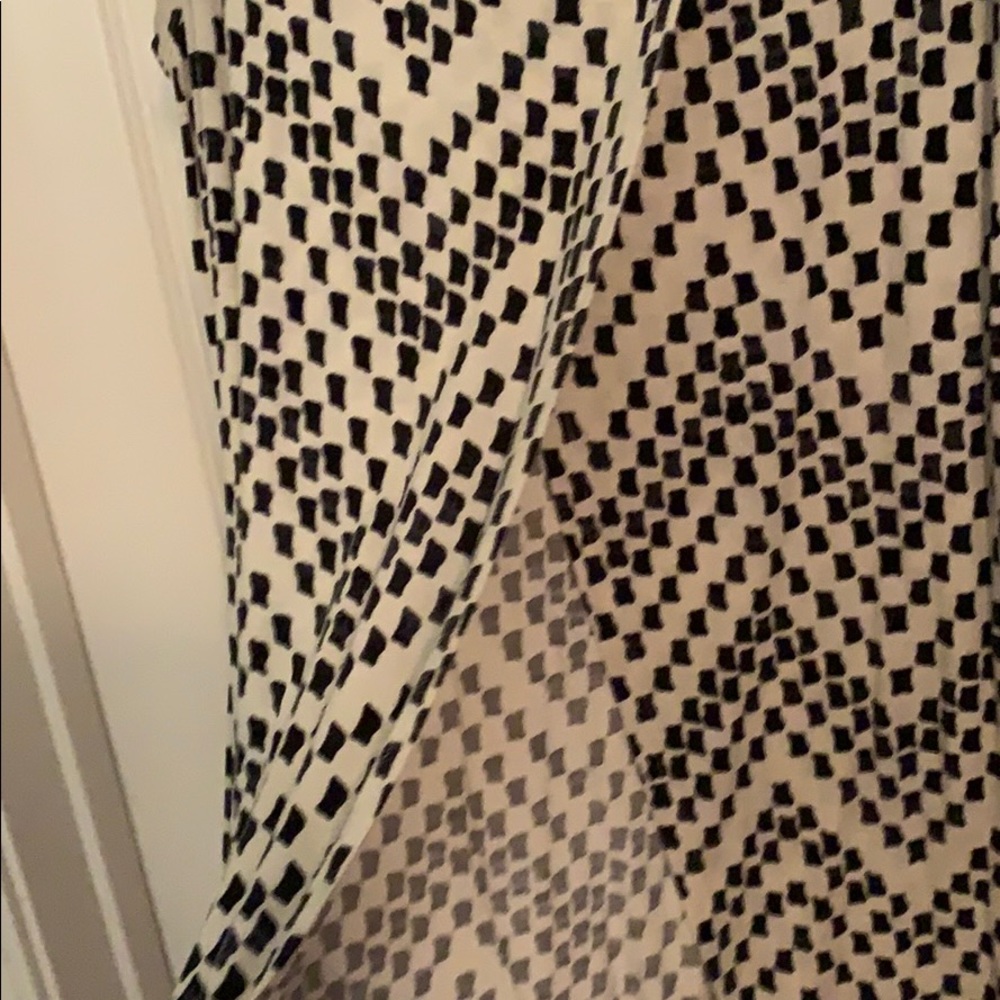 Open back blouse - Picture 3 of 4